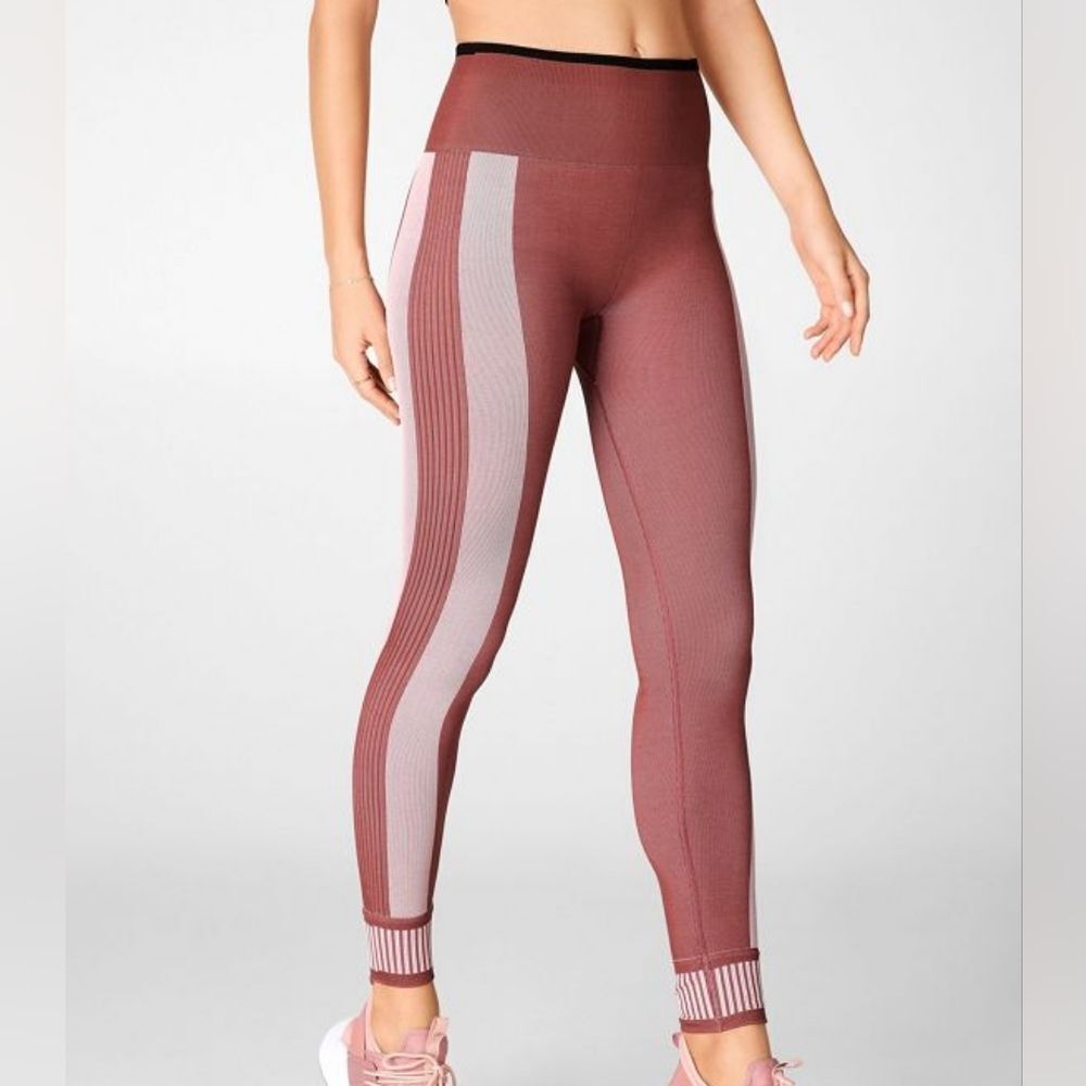 🐢 Fabletics High-Waisted Seamless Colorblock Legging Size XS. Like New.